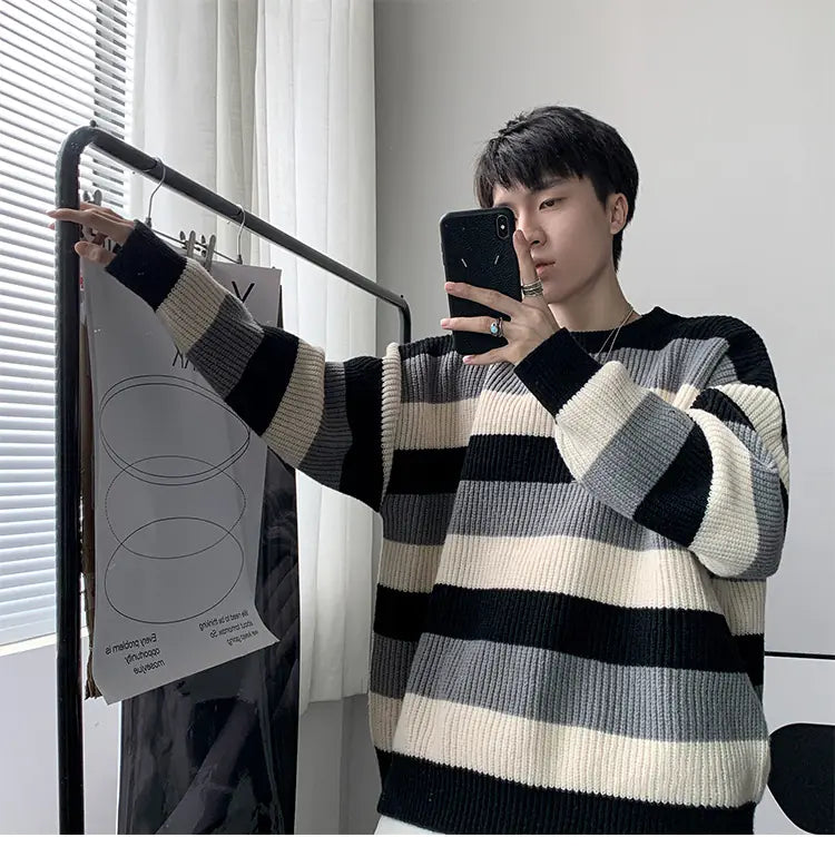 Men's Loose Round Neck Thick Striped Sweater